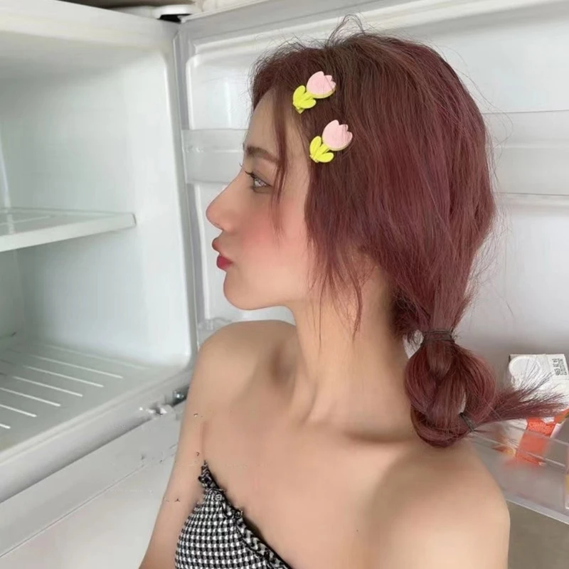 チューリップの花のヘアピンティーンエイジャーのためのインスタイルのヘアクリップホットガールズヘアバレッタサイドバングクリップ女の子の髪の装飾