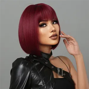 Vinho curto vermelho Bob perucas para mulheres Borgonha Bob perucas com Franja grossa peruca sintética resistente ao calor 10 principais vendas wig com franja vermelha - №4