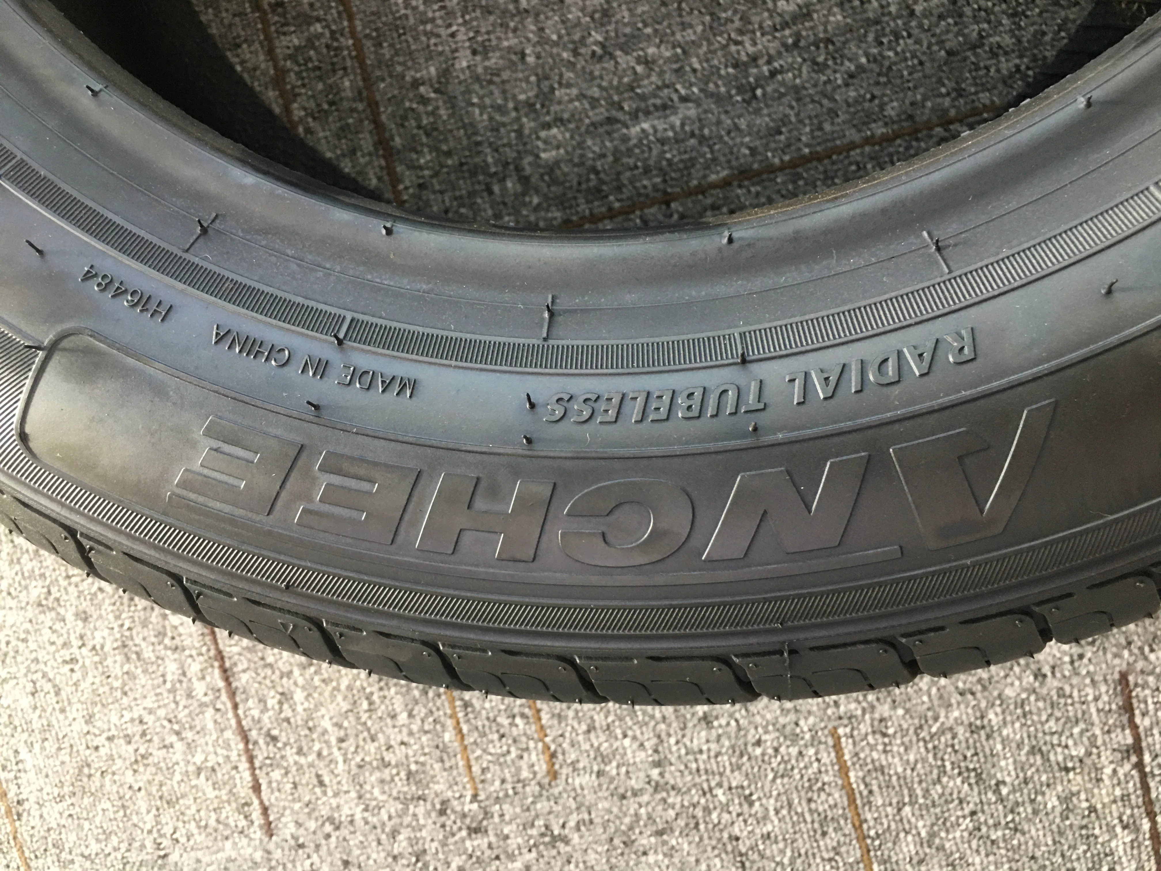 ANCHEE ANNAITE HILO Brand Car Tire 195/55R16 Wholesale Tires R14 LLANTAS RADIALES  From Xingyuan Tire Factory
