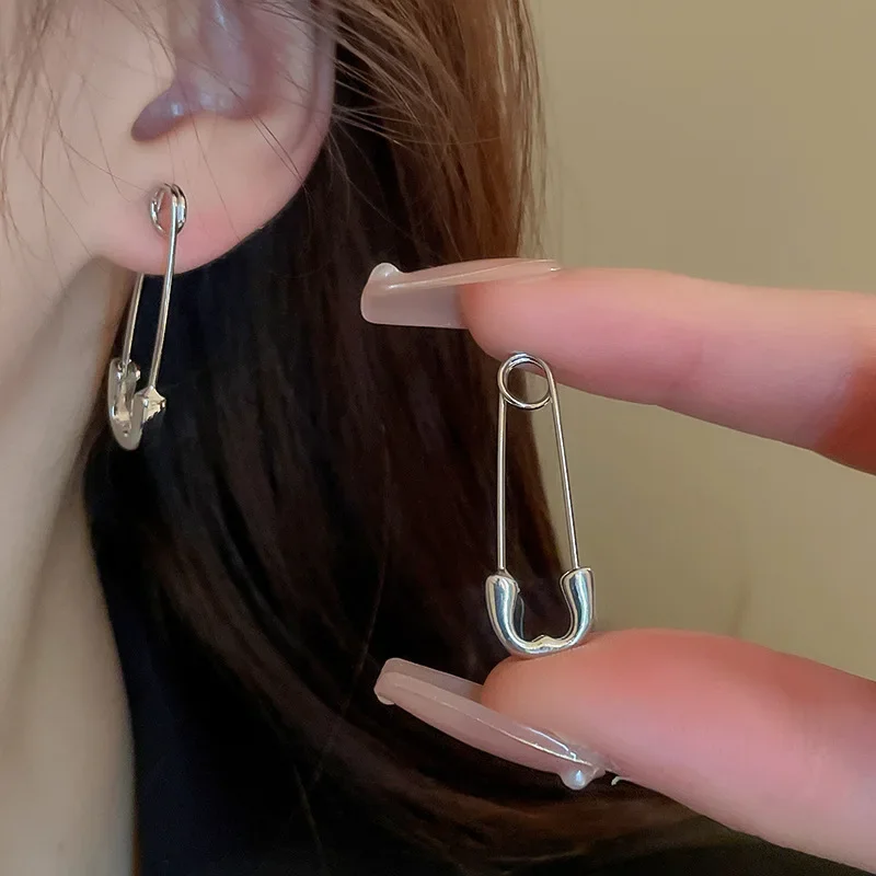 Minimalist Safety Pin Shape Lever Back Earrings for Women U-Shaped Golden Plated Lock Pendant Pierced Earring Jewelry Gifts
