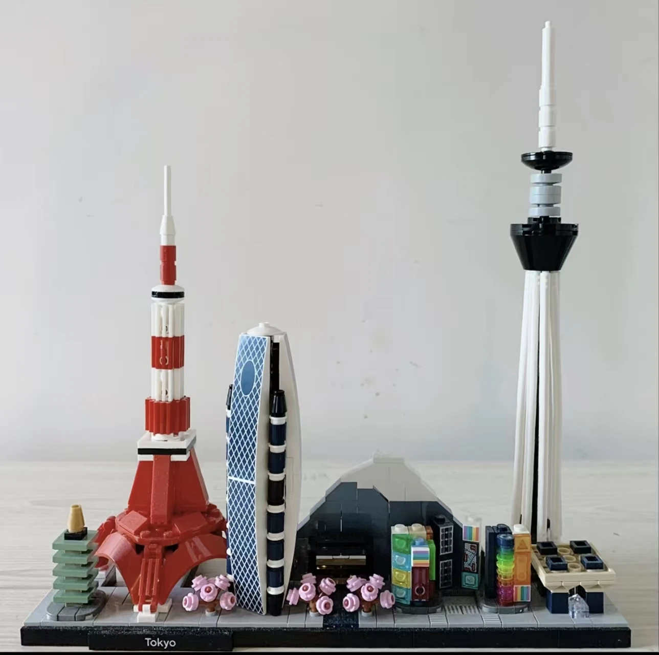 2016-2022 13 sets of city models 21044 21033 21026 building block sets suitable for birthday gifts