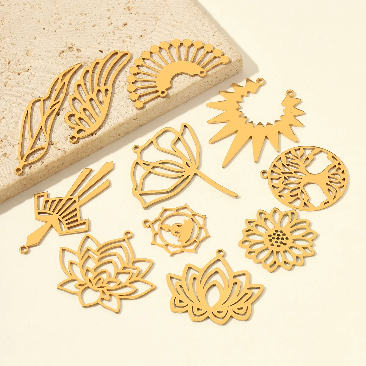 10pcs/Lot Stainless Steel Geometric Dark DIY Charms Fan Radiating Hollow Necklace Pendants Woman Cloud Jewelry Finding Wholesale
