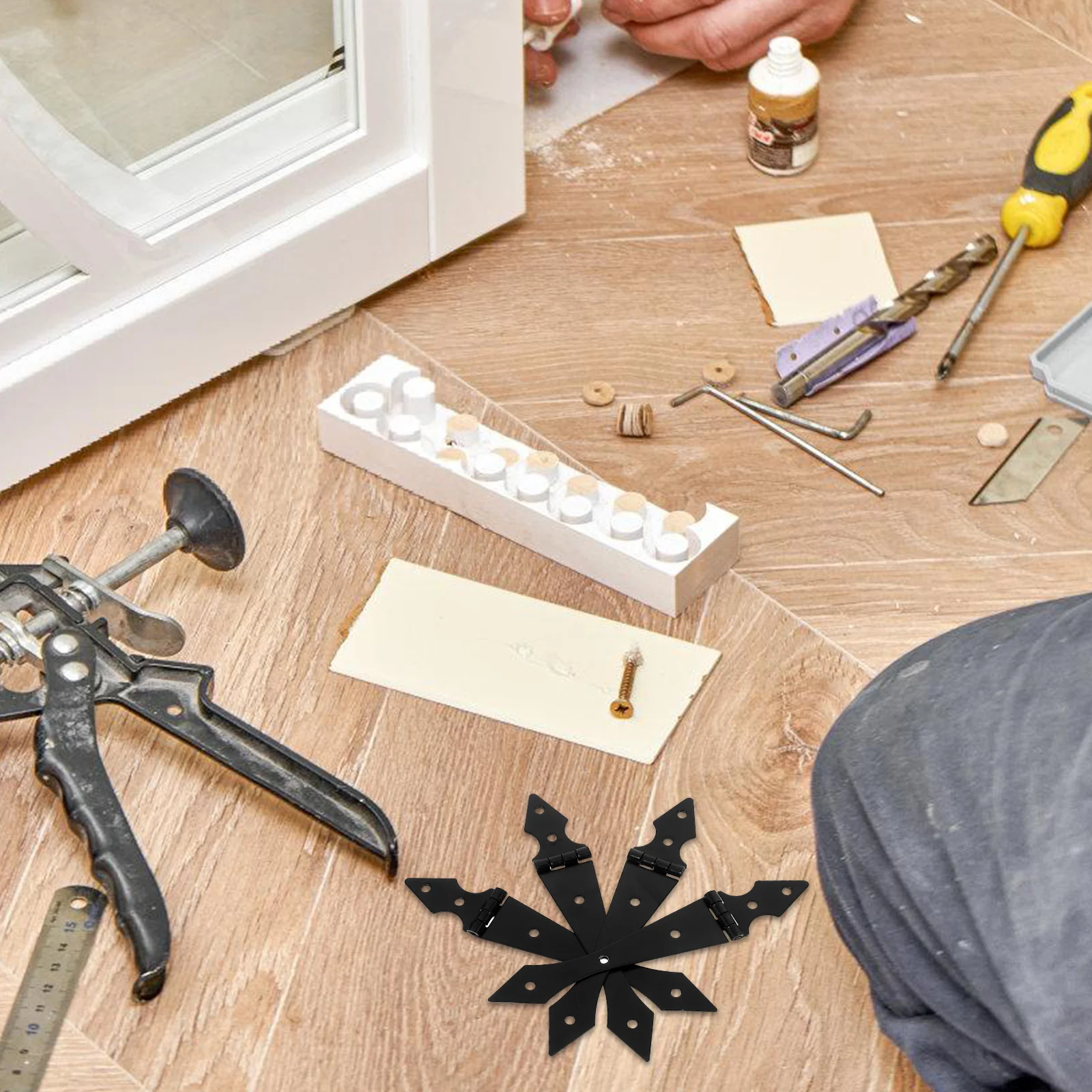 

4Pcs Heavy Duty Barn Door Hinges Black Metal Decorative Arrow Design Versatile Application Vintage Farmhouse Doors