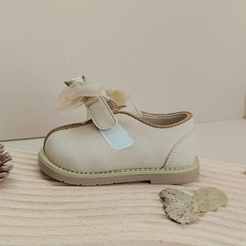 Chaussures en cuir à semelle souple avec nœud papillon pour bébé fille, souliers de princesse à la mode pour enfant en bas âge, nouvelle collection automne 2024