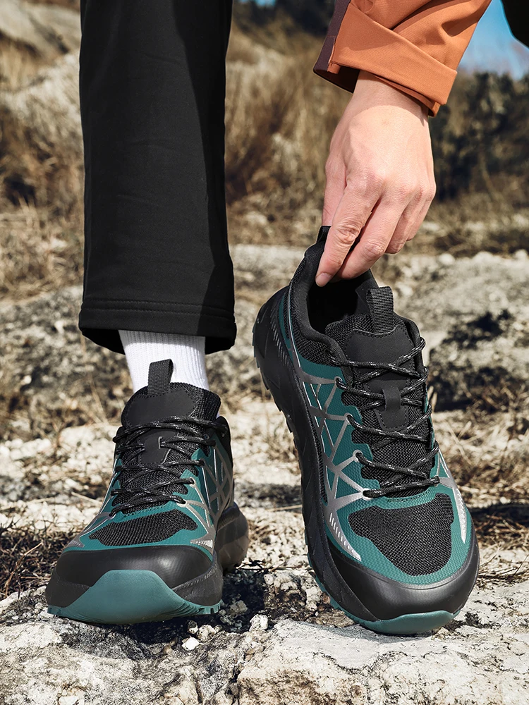 

Men Wide Last Big Head Suede Hiking Shoes Non Slip Wear Resistant Outdoor Trekking Casual Low Top Mountain Climbing Sneakers
