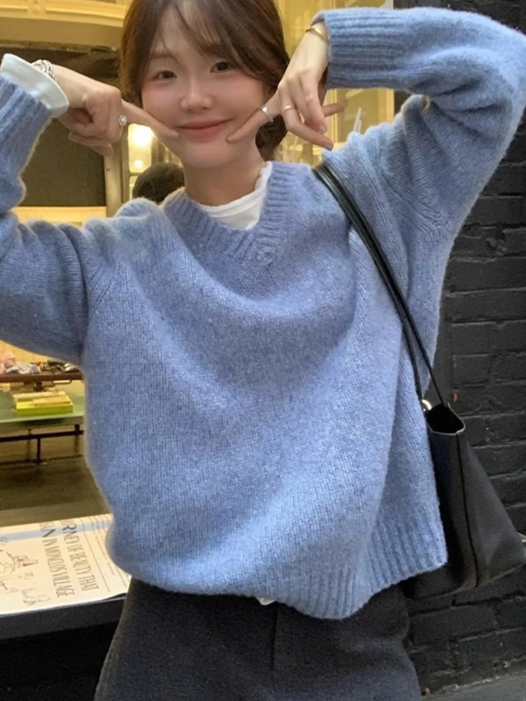 

Korean Style Women's Soft Milk Blue V-Neck Bear Fur Knit Sweater Thickened Autumn Winter Fashionable Loose Fit Long Sleeve Top