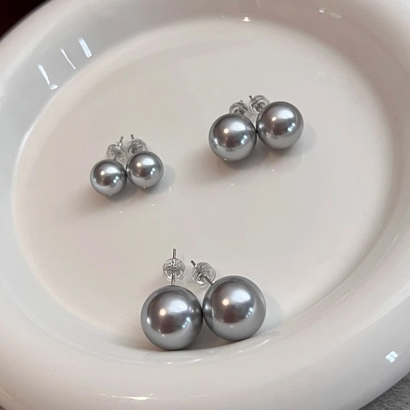 

Natural gray Australian mother-of-pearl pearl earrings for women, S925 sterling silver, elegant small bulb design, light luxury