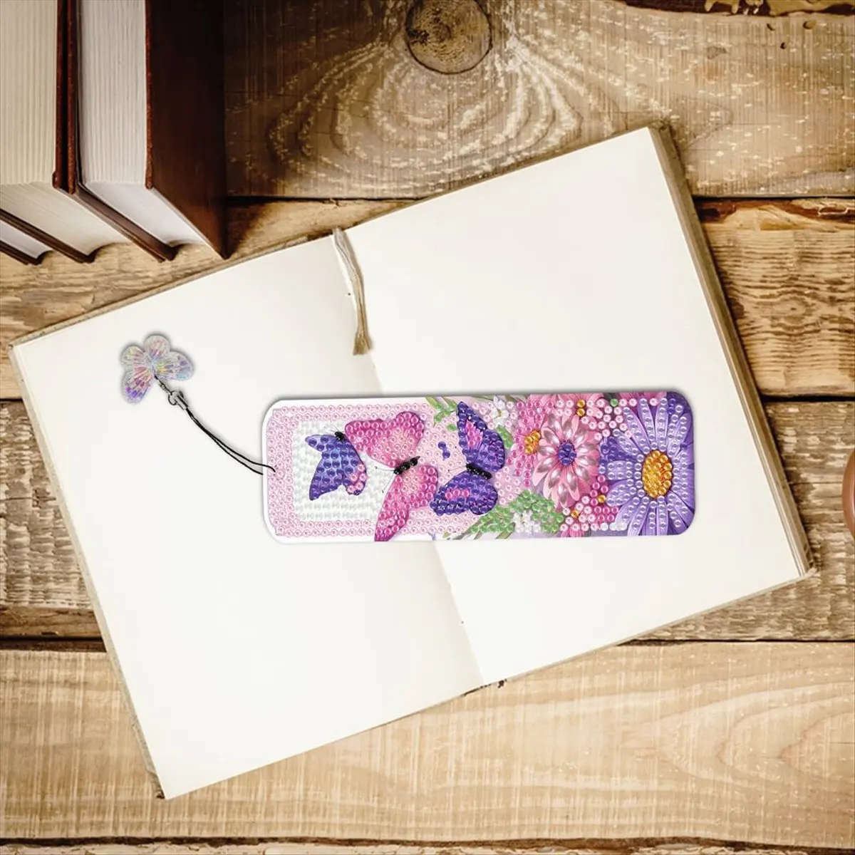 A24I 4Pcs Special Shape Bookmarks with Pendant DIY Diamond Art Bookmarks Kits Gift for Reader Crafts Lovers