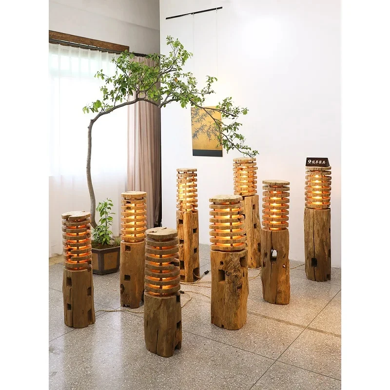 

Wi-si wind floor lamp, whole weathering, retro art decoration, solid wood old ornaments, vertical homtay stumps