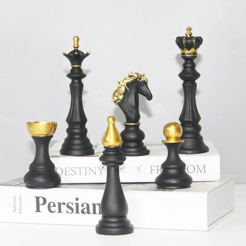 1pc Classic Chess Piece Decoration Accessories Resin King Queen Knight Crafts Desktop Study Living Room Decoration Chessman