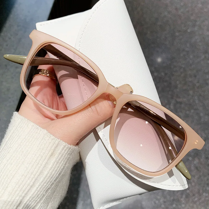 

Vintage Square Sunglasses Women Luxury Brand Designer Small Cat Eye Sun Glasses Men Matte Grey Green Lens Shades Eyewear