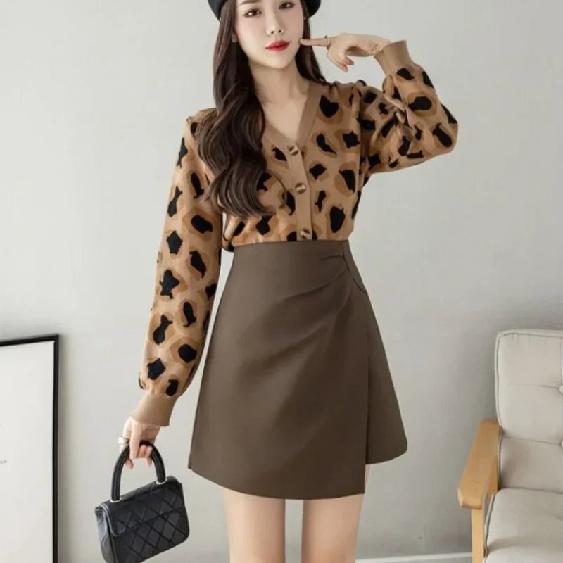 

Chubby High Waist Mini Skirts for Women Short Modest Vintage Cheap Y2k Aesthetic V Harajuku Quality Clothing Sales Woman Skirt