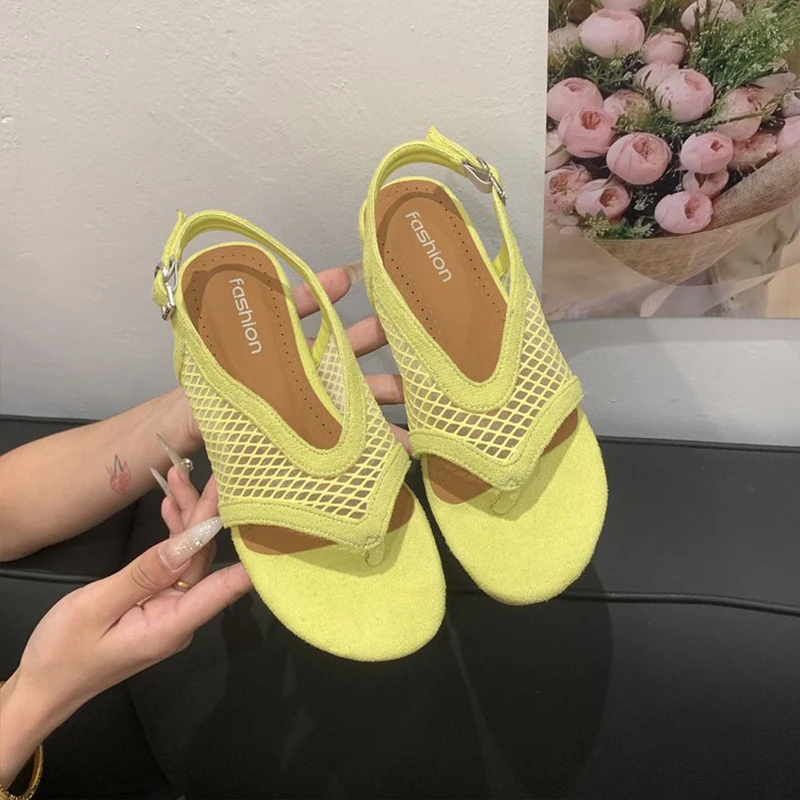 Fishnet Slingback Thong Sandals Woman Brand Design Summer Mesh Net Gladiator Shoes Ladies Chic Buckle Strap Flip Flop Flat Shoes