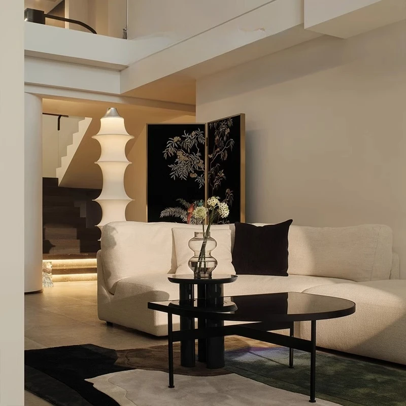 Irregular wool carpetTools and supplies