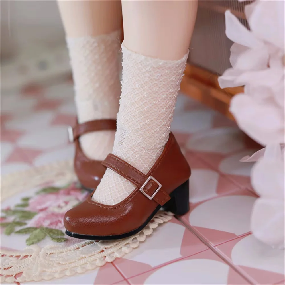 

Кукольные туфли BJD 1/4 для девочек, коричневые, черные, красные, с острым носком, с квадратной пряжкой, маленькие мягкие матовые кожаные туфли на высоком каблуке, игрушки, аксессуары для кукол BJD
