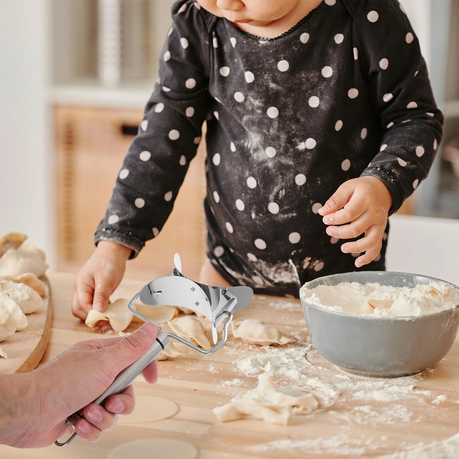 

Dumpling Skin Maker Stainless Steel Manual Dough Press For Baking Pastry Wheel Ravioli Mold Empanada Press Dough Stamp