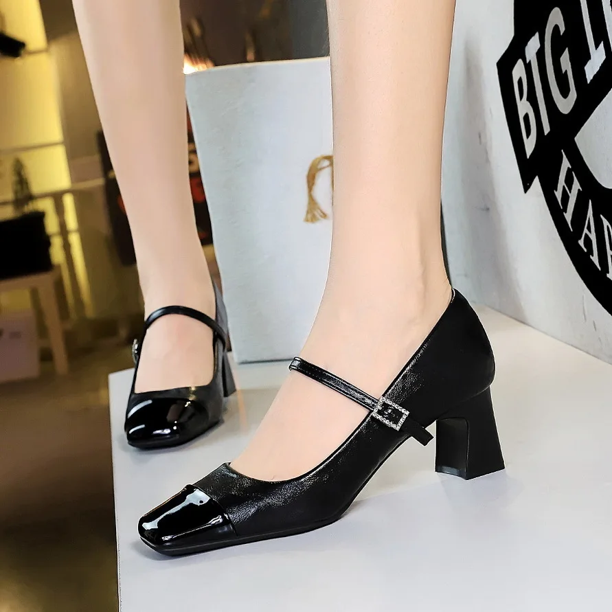 

Women's Shoes Wind Heel Shallow Mouth Splicing Square Head Water Diamond Buckle Strap Single Shoe Spring And Autumn Women Pumps