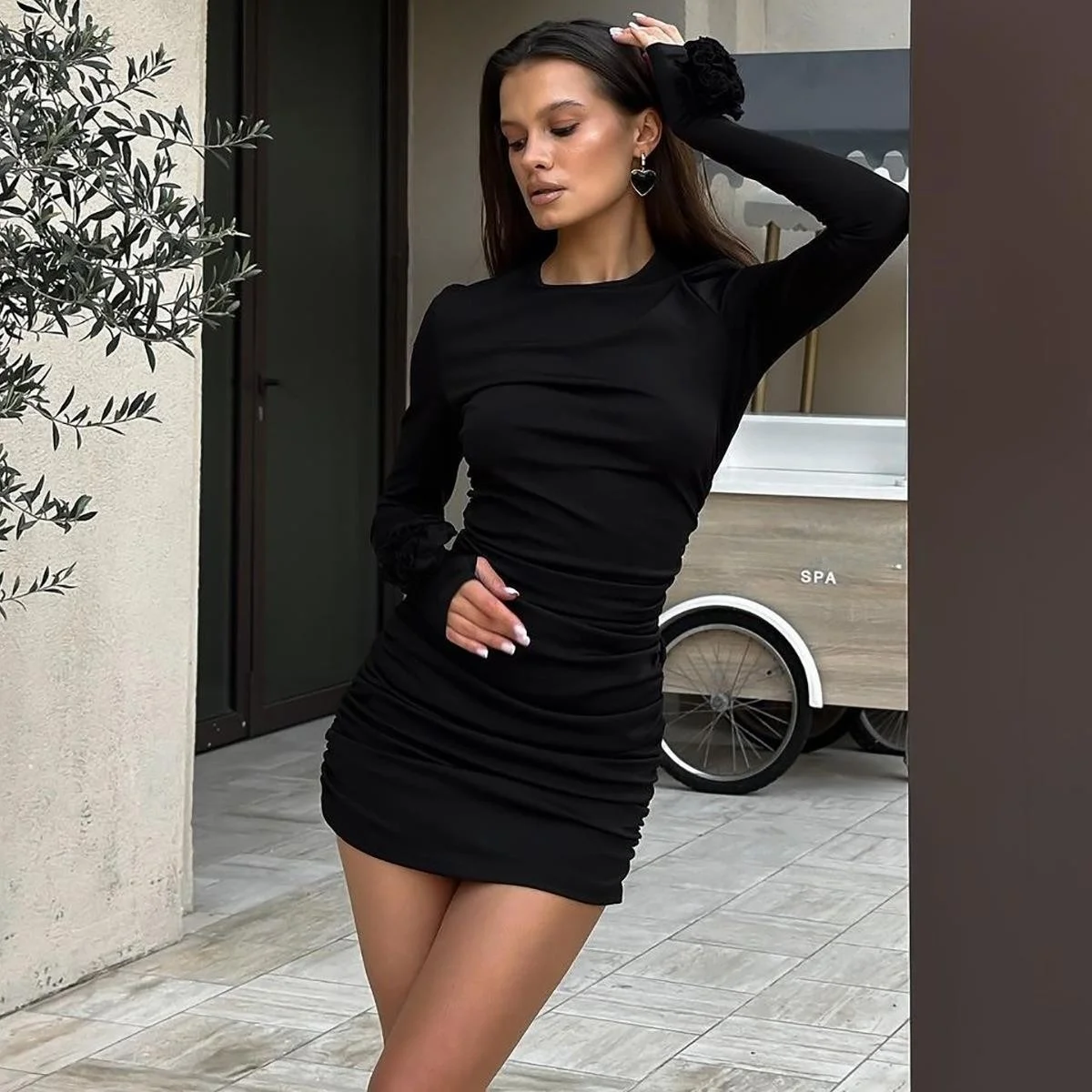 Sexy Slim Fit round Neck Long Sleeve Dress Women's Fashion Autumn New Side Pleated Midi Dress Korean Style Spring Autumn Winter