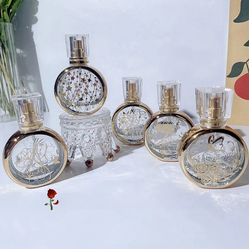 

2Pcs 25ml Random Perfume Sub-bottle Portable Spray Bottle High-grade Electroplated Perfume Bottle