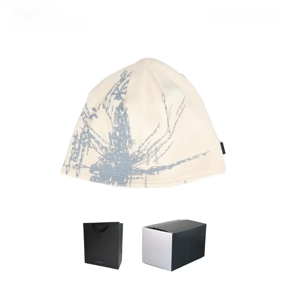 

Hot O Knitted Hat Ski Hat Pure Hand-woven Graffiti Hip-hop Wind Cold Hat Fashion Casual Hat Women's Same Style Luxury Gift