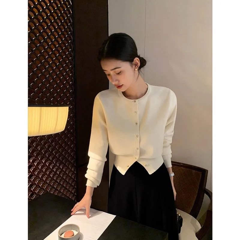 

Western Style Retro Simple Versatile Round Neck Knitted Cardigan for Women Spring Korean Style Casual Loose Top Trendy
