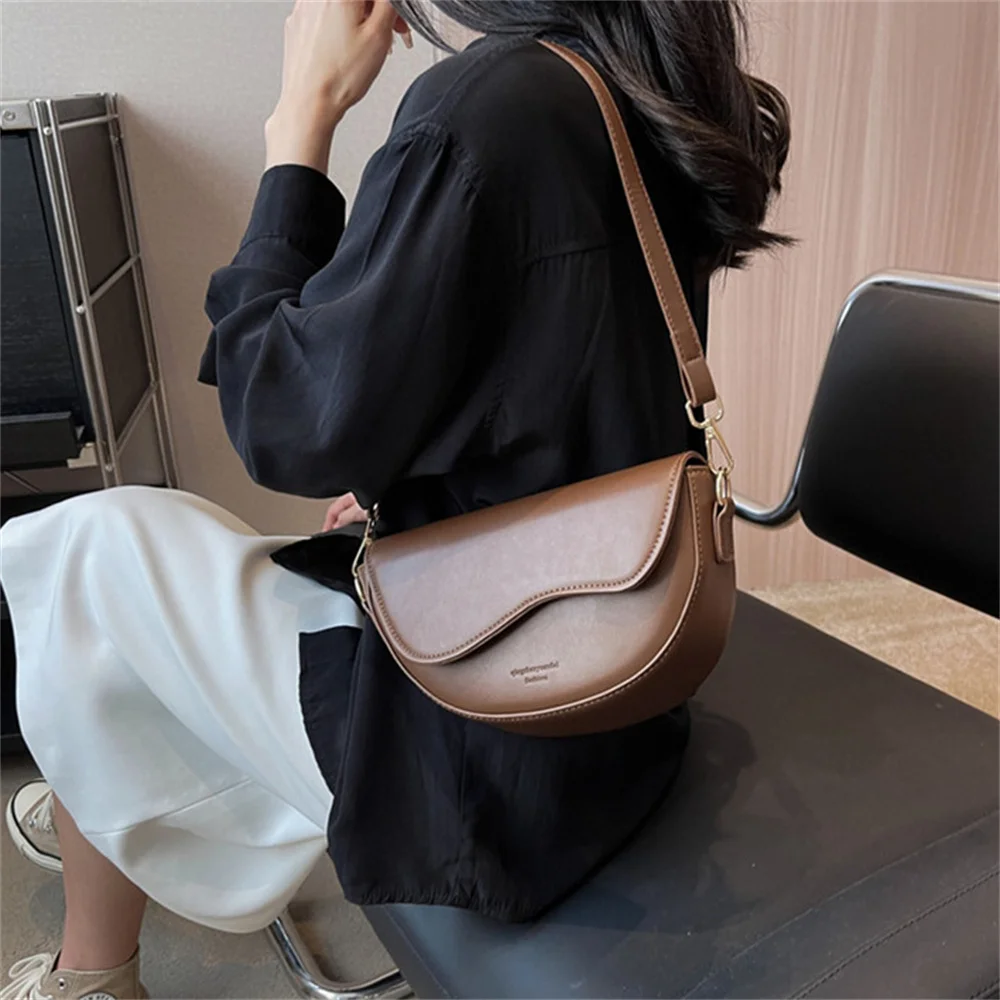 Solid Color PU Leather Women's Crossbody Bag With Stylish Red Wide Shoulder Strap Fashionable Shoulder Underarm Bag 2023 New