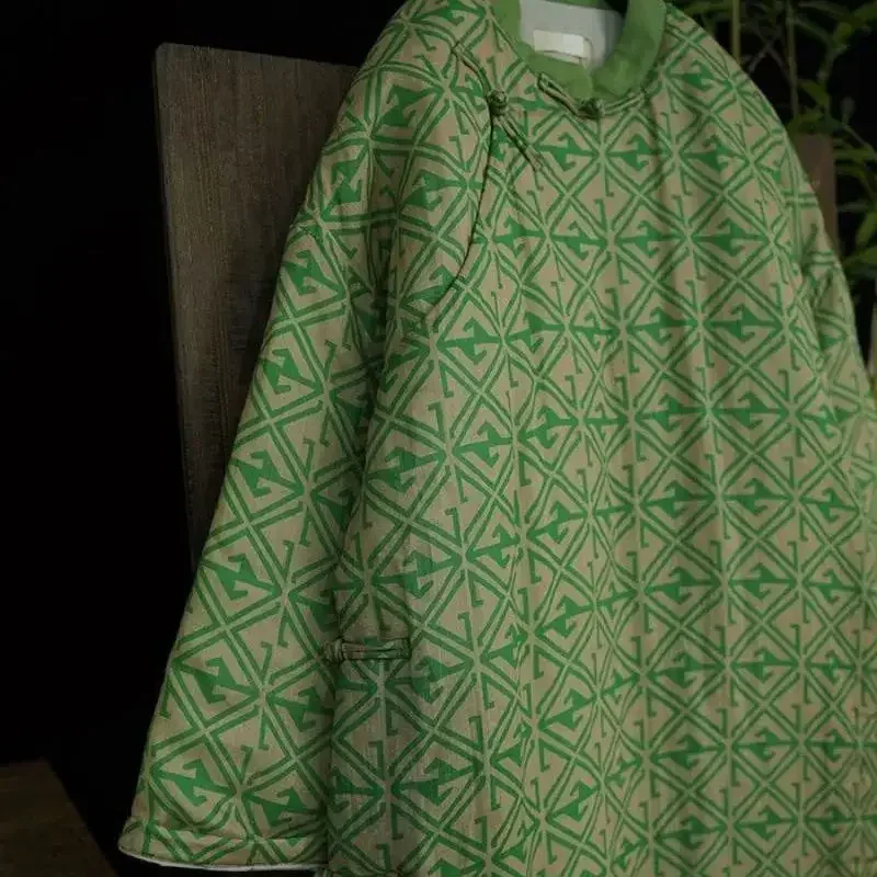 Chaqueta de algodón con hebilla inclinada de ramio para mujer, abrigo Retro de longitud media, ropa de abrigo holgada con estampado verde para invierno