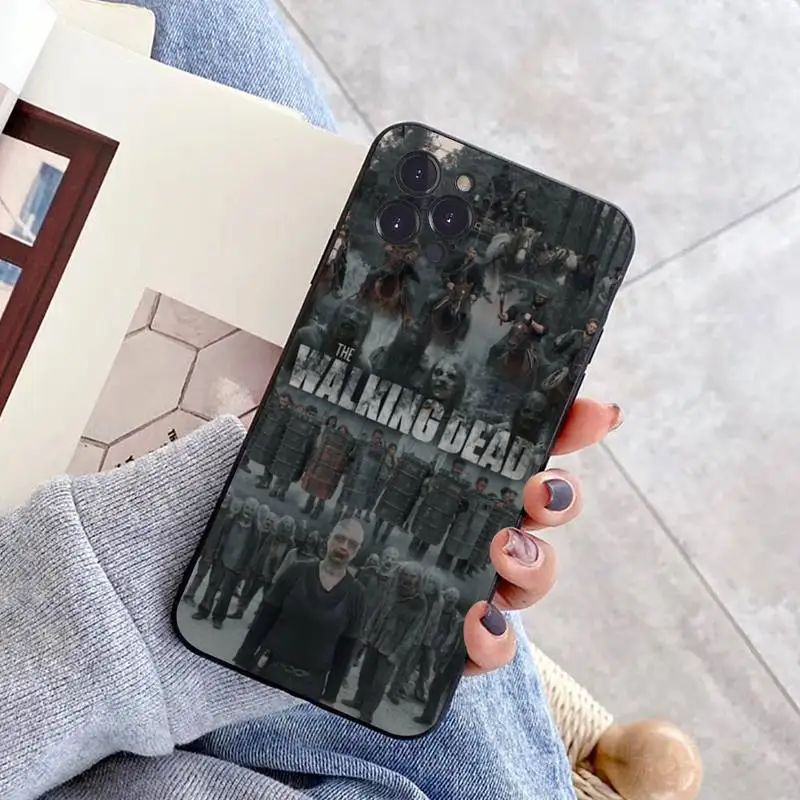 The Walking Dead Phone Case For iPhone 14 11 12 13 Mini Pro Max 8 7 6 6S Plus X SE 2020 XR XS Funda Case