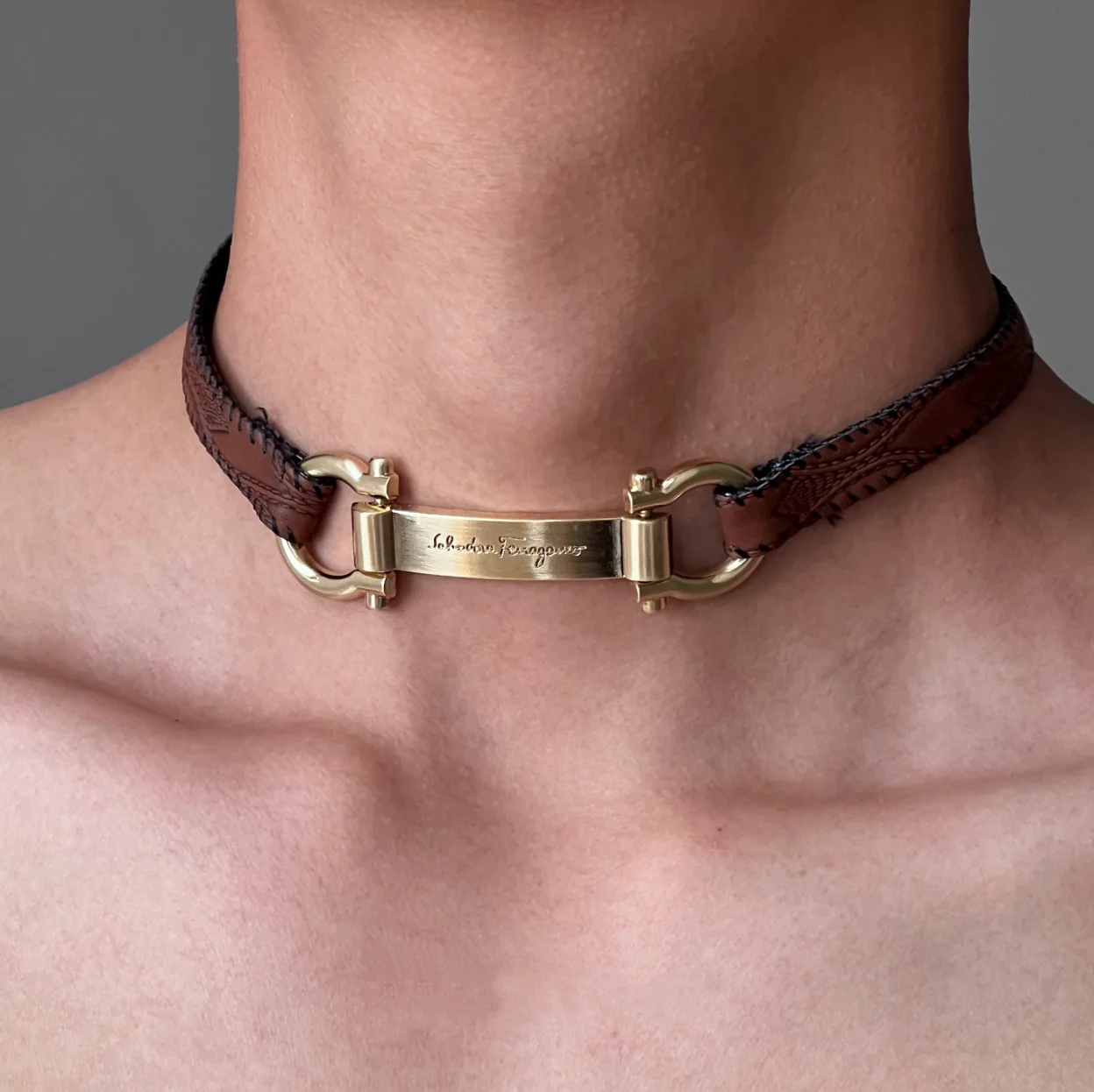 Horseshoe Buckle Leather Metal Collar Choker Necklace for Women Men Y2k Hot Girl Retro Cool Punk Gothic Necklace