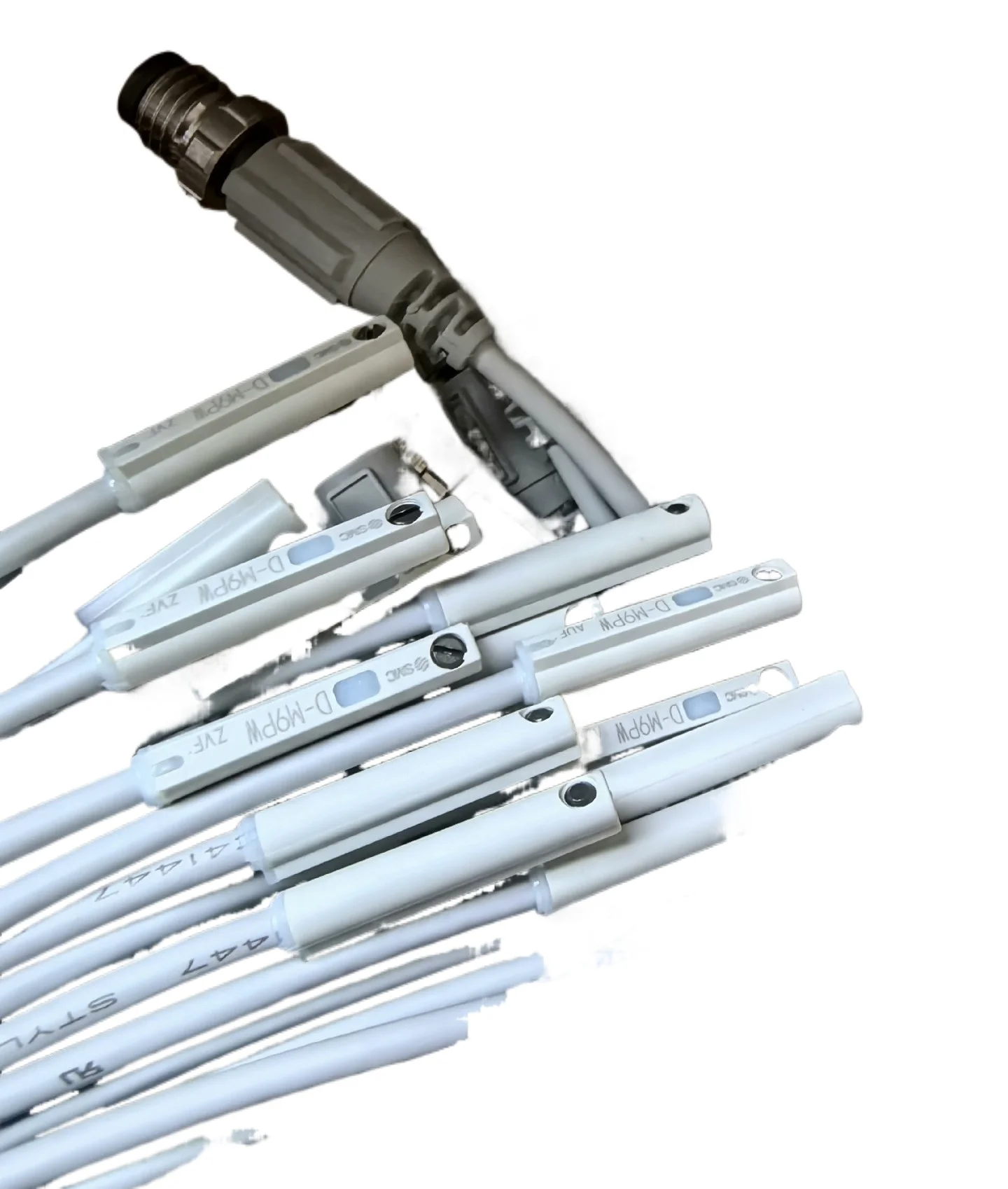 

Продается новый оригинал SMC D-M9PWSAPC на складе