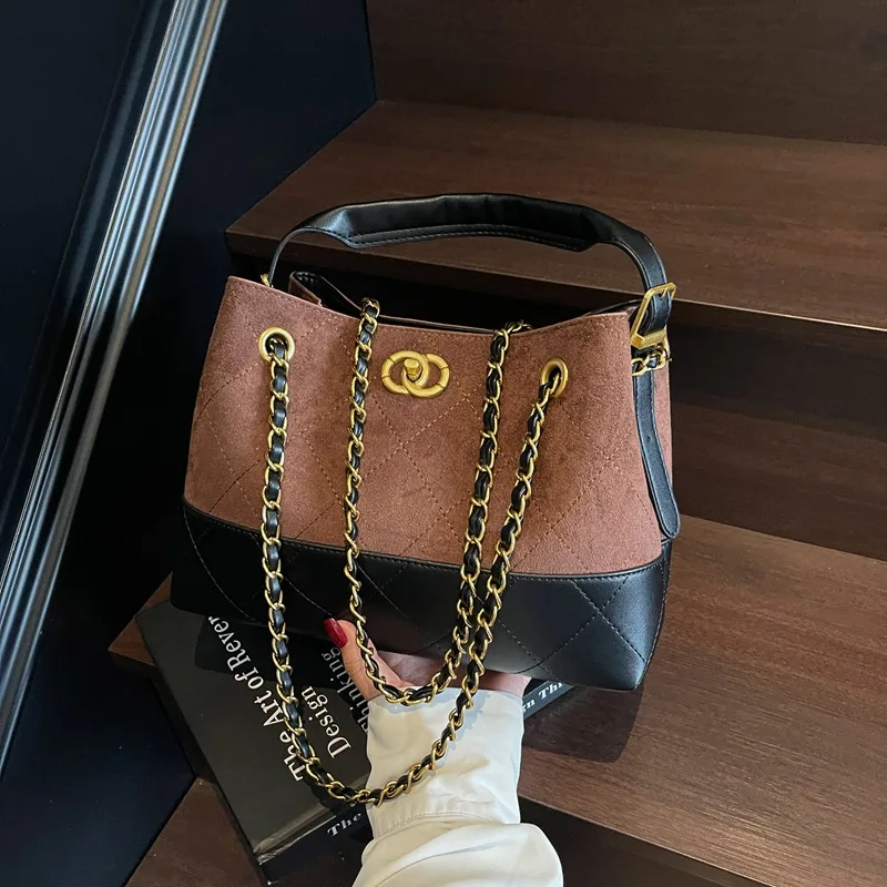 

Новинка 2023 года, сумка-ведро премиум-класса с цепочкой для женщин, универсальная сумка на плечо под мышками, элегантная трансформируемая сумка через плечо для любого случая