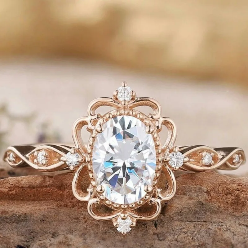 

Elegant Rose Gold Color Inlaid with White Stone Round Flower Rings Fashion Party Engagement Wedding Rings for Women Jewelry
