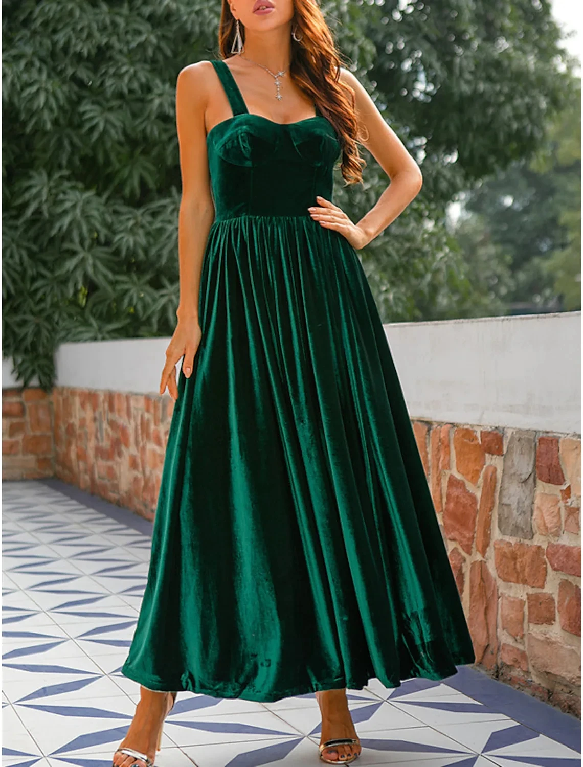 Elegante vestido De noche verde, sin mangas, con tirantes finos, De terciopelo, Formal, para fiesta, 2023