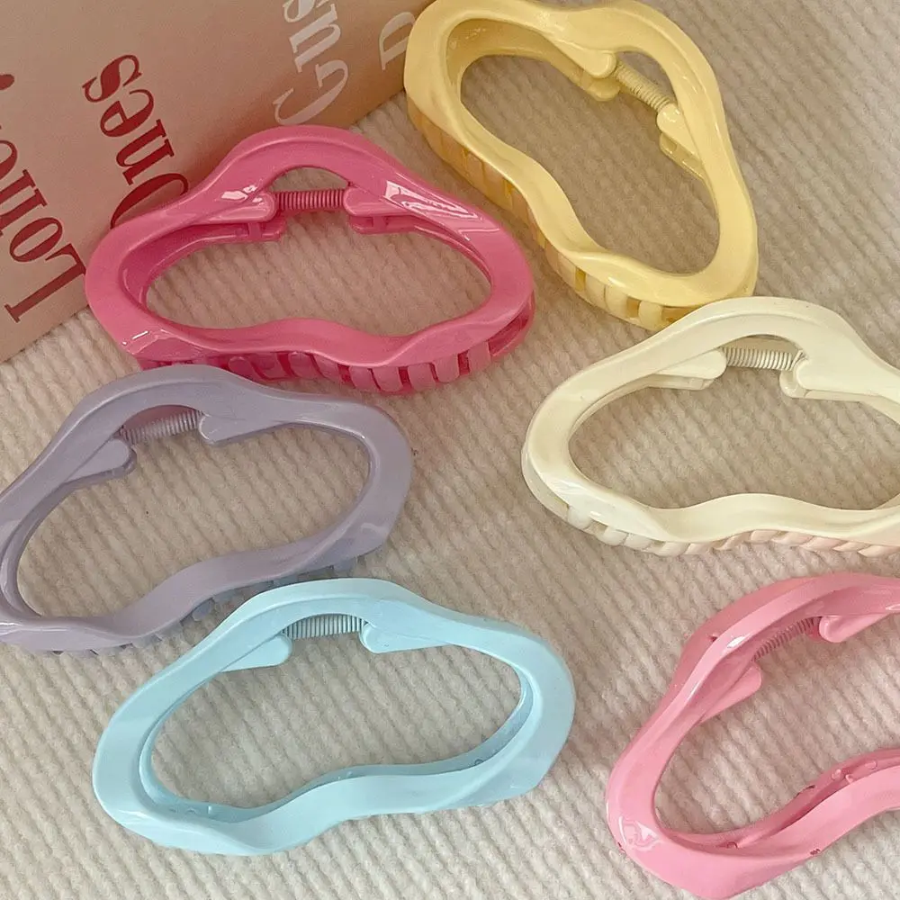 

Cloud Shape Candy Colour Hair Clip Women's Back of the Head Shark Clip Temperament Simple Versatile Hair Accessories