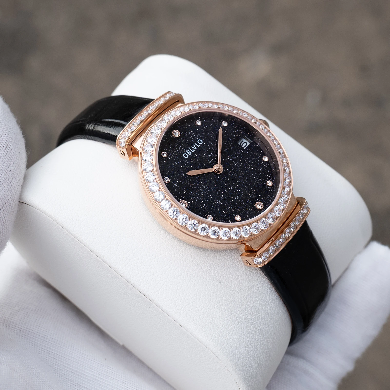

OBLVLO Women Quartz Watch Rose Gold Full Stars Diamond Bezel Dress Watches Soft Leather Strap Small Clock BWS