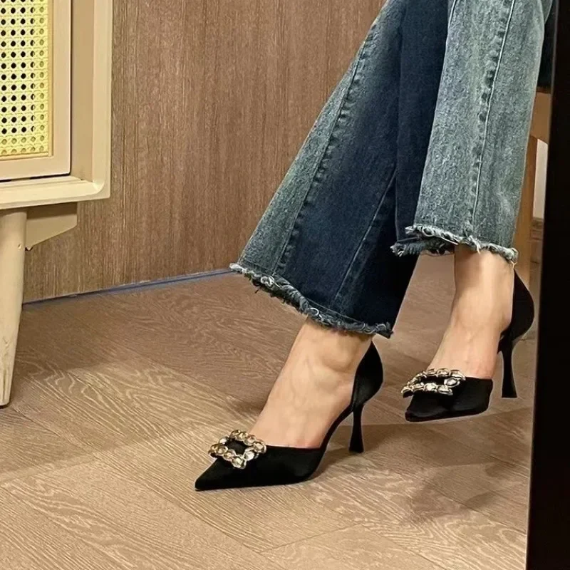 Bombas Stiletto antiderrapantes para mulheres, sapatos de dedo apontado, Slingbacks, saltos altos, trabalho de escritório, moda luxuosa, novo, 2024