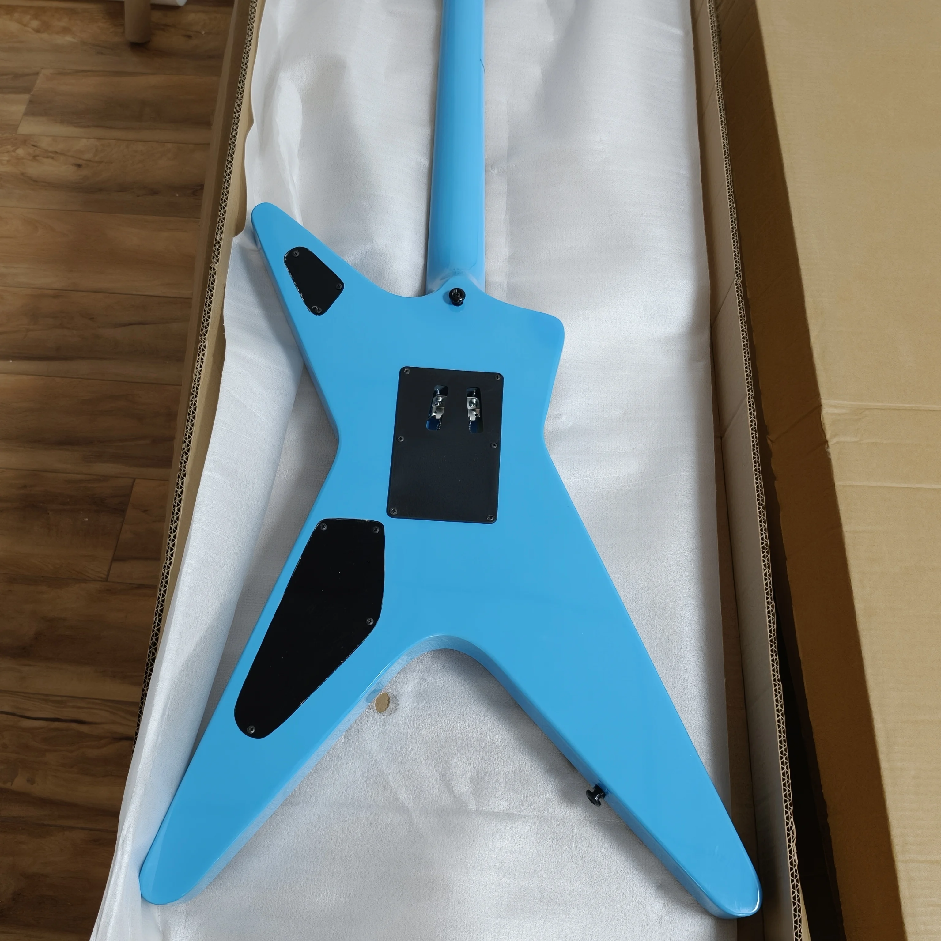 Blue Lightning V Shape Electric Guitar Rosewood Fingerboard Double Tremolo System 6 String Rock Metal Electric Guitar