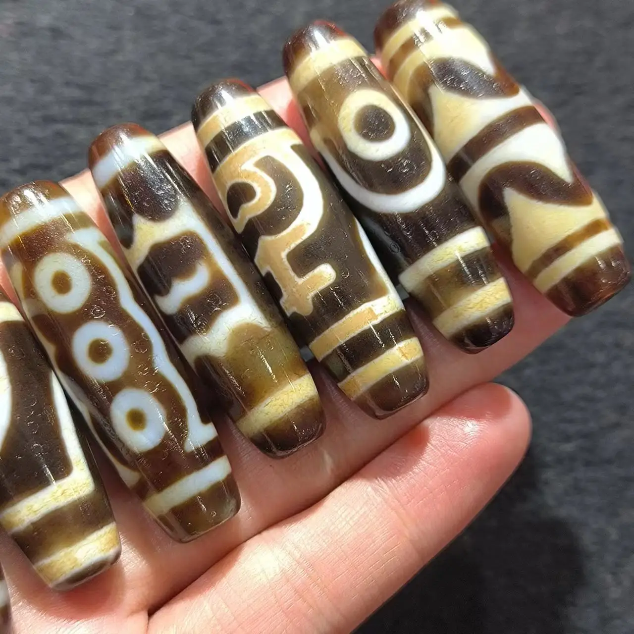 1pcs/lot natural multi-pattern agate dzi brown Rare breeds Handmade beads Weathering lines Accessories jewelry amulet ethnic diy