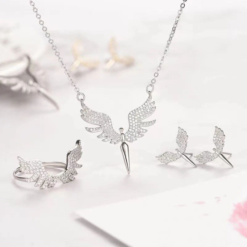 3Pcs/set Fashionable Cute Micro-embellished Angel Wings Earrings Necklace Ringd Set Classic Pendant Evening Clavicle Chain