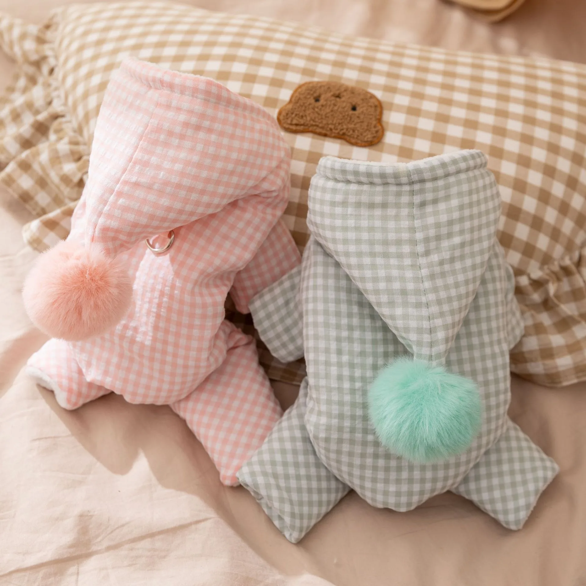 

Рождественская клетчатая одежда для собак, теплое хлопковое пальто на четырех ножках для домашних животных, мальтийский свитер с капюшоном, зимние утолщенные комбинезоны для щенков