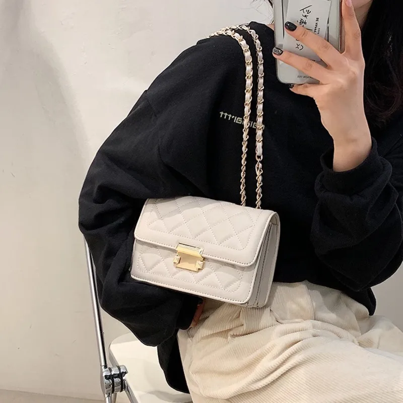 

Diamond Check Luxury Designer Leather Handbags Fashionable Commuting Shoulder Bag For Women Elegant Chain Crossbody Bag Hot Sale