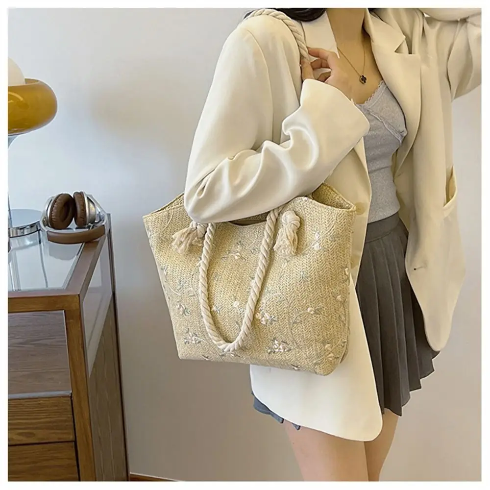 Cute Woven Straw Bag Handmade Braid Rattan Tote Bag Large Capacity Handbag Summer Beach