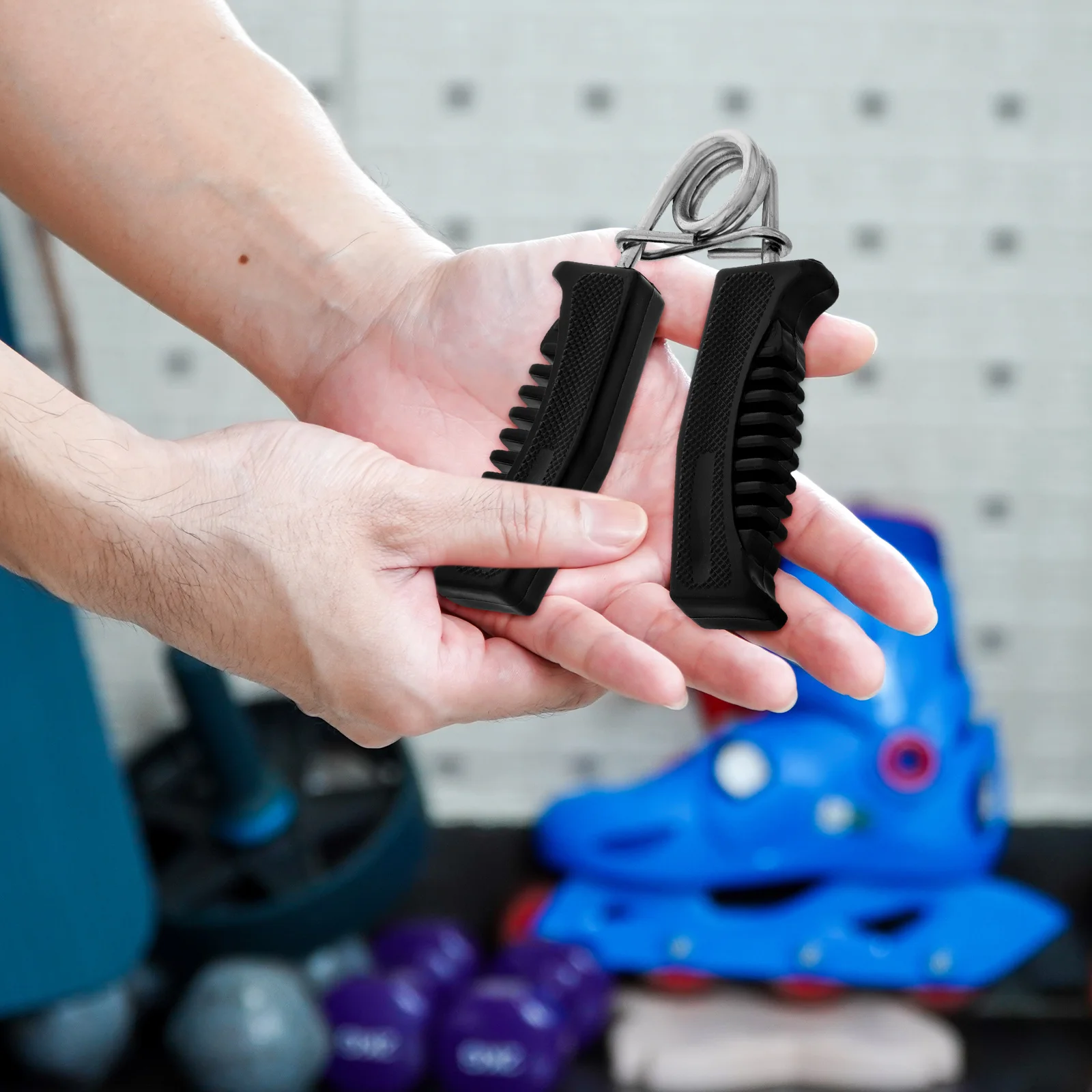 

1PC Hand Grip Strengthener Black PP Portable Finger Exerciser Forearm Trainer Adjustable Levels Men Women Rehab Devices