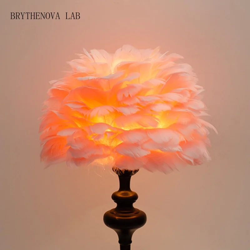 European Style Feather Lampshade Luxury Cloth Art Bedroom Bedside Lamp Desk Cover Nordic Hotel Home Decor Feather Light Cover