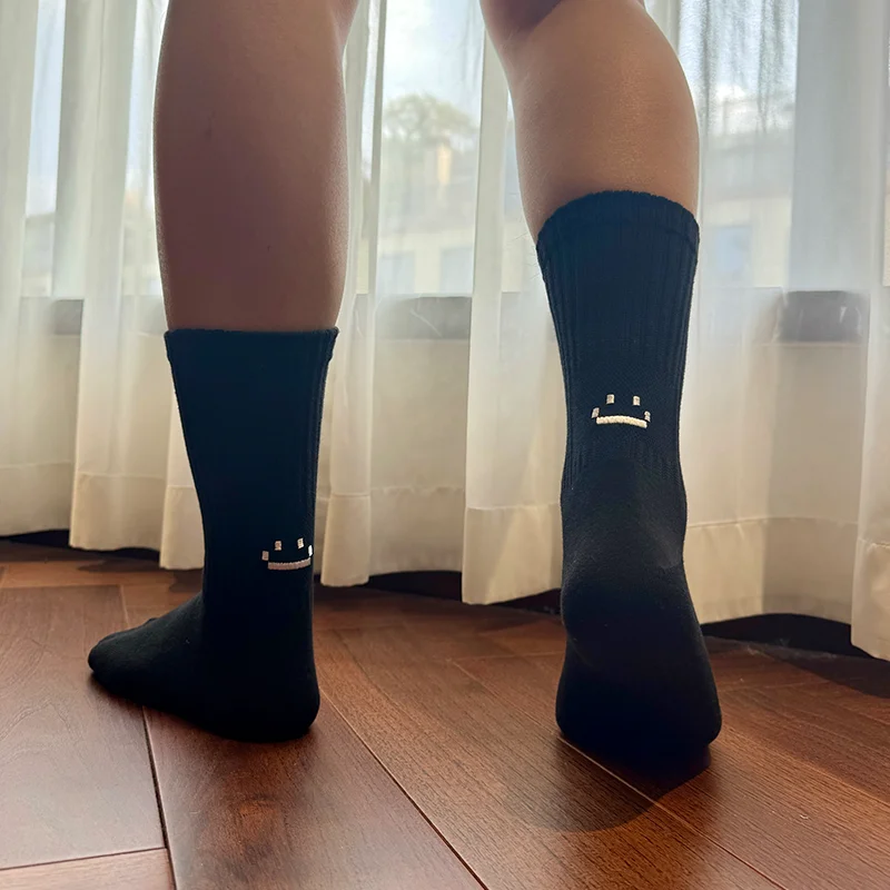 4 pairs of men's cotton socks running breathable ankle socks casual sports socks men's bicycle socks smiling face style