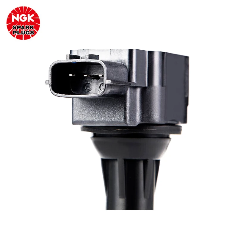NGK ignition coil U5061 is suitable for Nissan Royal Xuan X-Trail Qijun Teana original high voltage pack