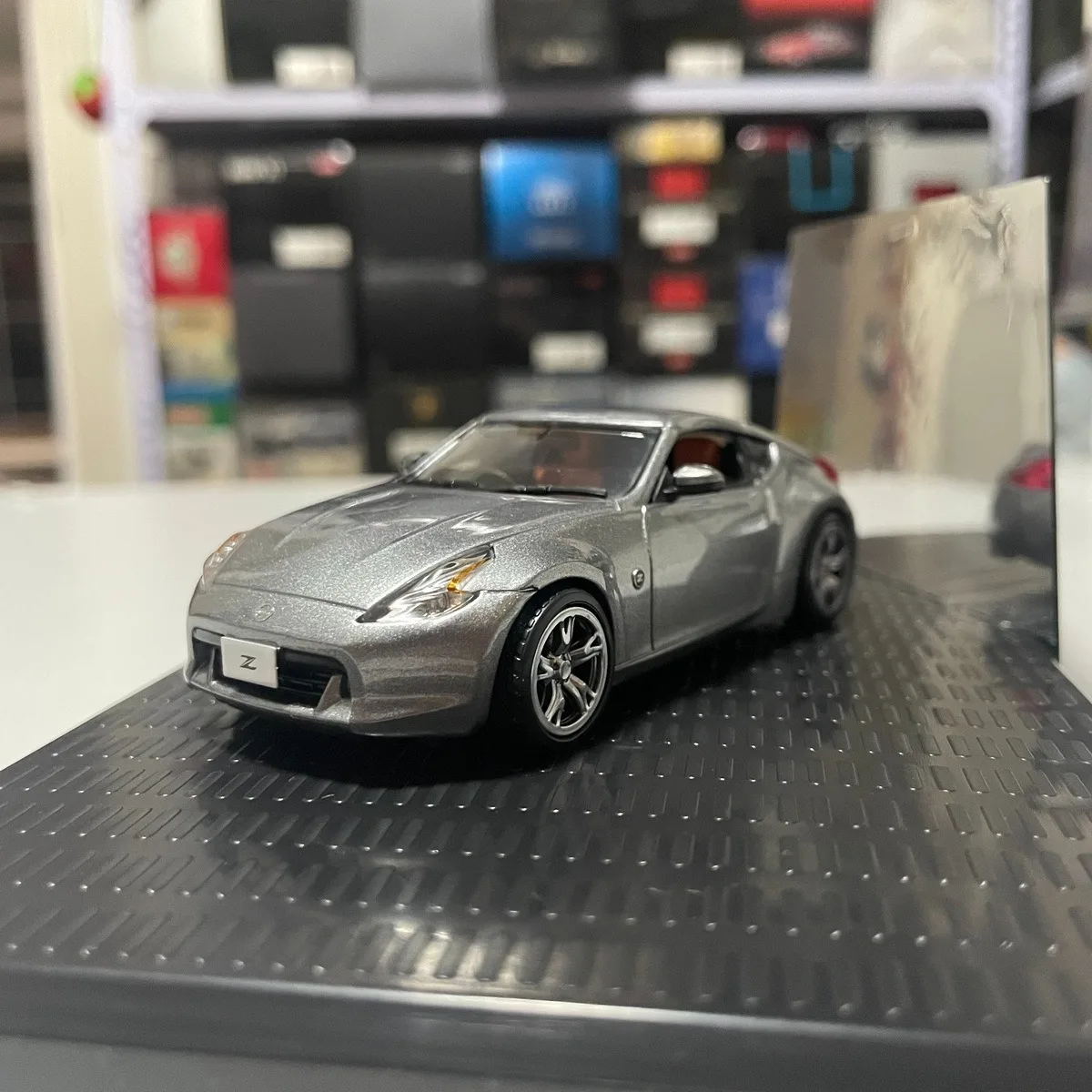 

1:43 Scale Nissan Fairlady 370Z Coupe Z34 Alloy Car Model Collection Ornaments