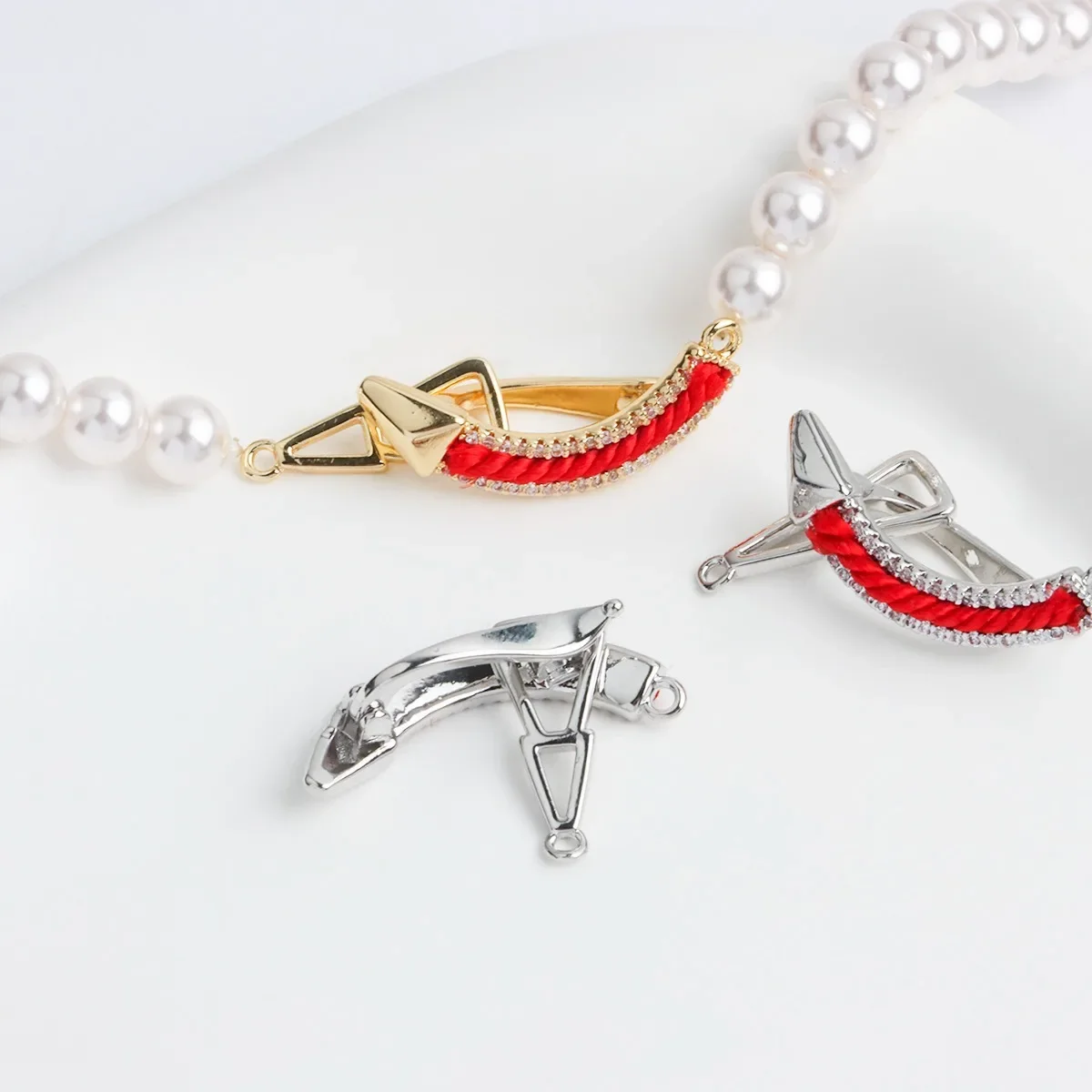 

18K Real Gold Plated with Diamonds Red Rope Crescent Clip Buckle Festive Natal Year Necklace Buckle DIY Accessories