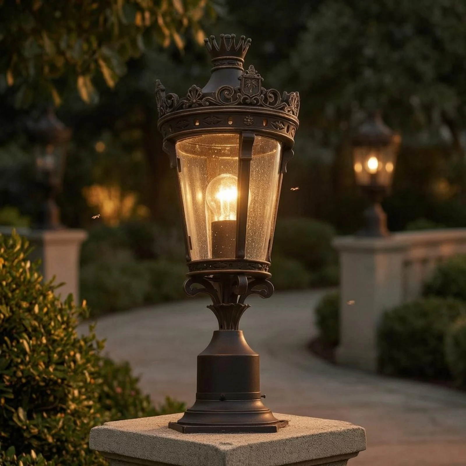 

Outdoor Post-Top Lamp Black-Bronze Finish Courtyard Wall Lamp Outdoor Post Lantern Die-Cast Aluminum Pier Mount Light Vintage