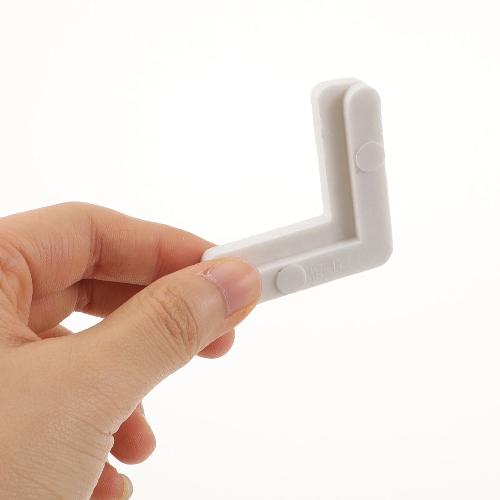 10pcs White Brackets Corner Braces for Window Screens Screen Doors Plastic Rustproof Small L-Brackets Hardware